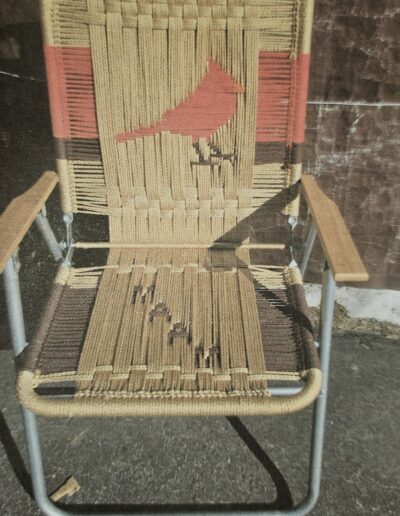 Macrame chair with Cardinal design